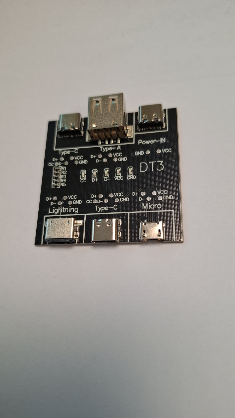 ПЛАТКА ТЕСТЕР ЗА КАБEЛИ USB  КЪМ  TYPE-C, MICRO, L Платка тестер за кабeли USB  към  TYPE-C, Micro, Lightning APPLE  