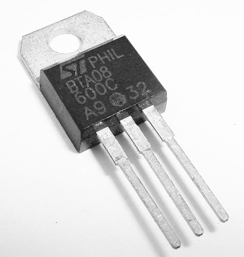 BTA08/600C BTA08/600 TRIAC 600V 8A 10mA         SEM