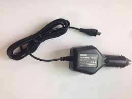 ADAPTER 12V-5V 2.5A CAR ZAHR. 12V-5V 2.5A /за кола/ 12V -5V 2.5A    KM0007